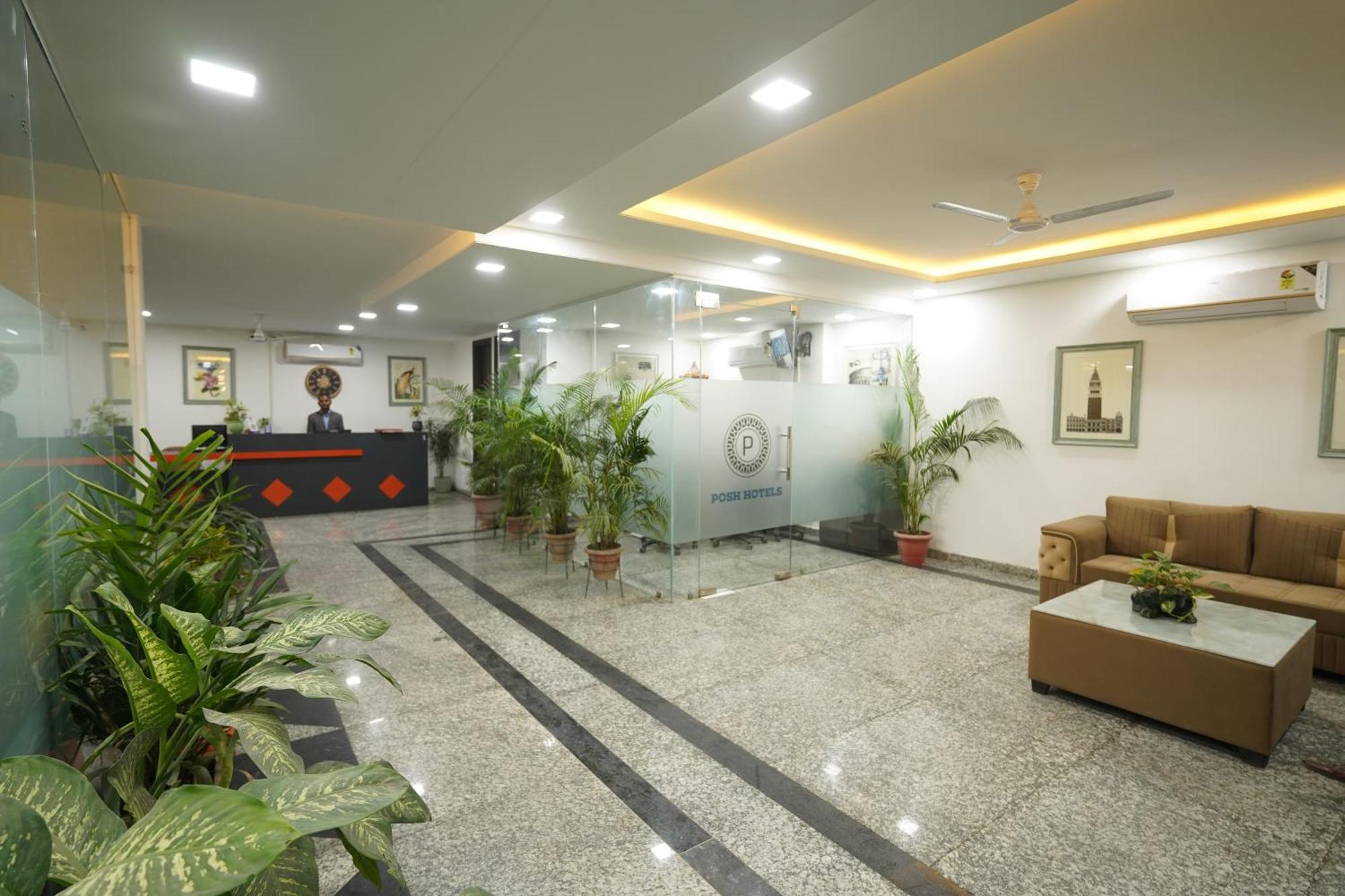Posh Garden Inn Artemis Hospital Road Gurgaon Exterior photo