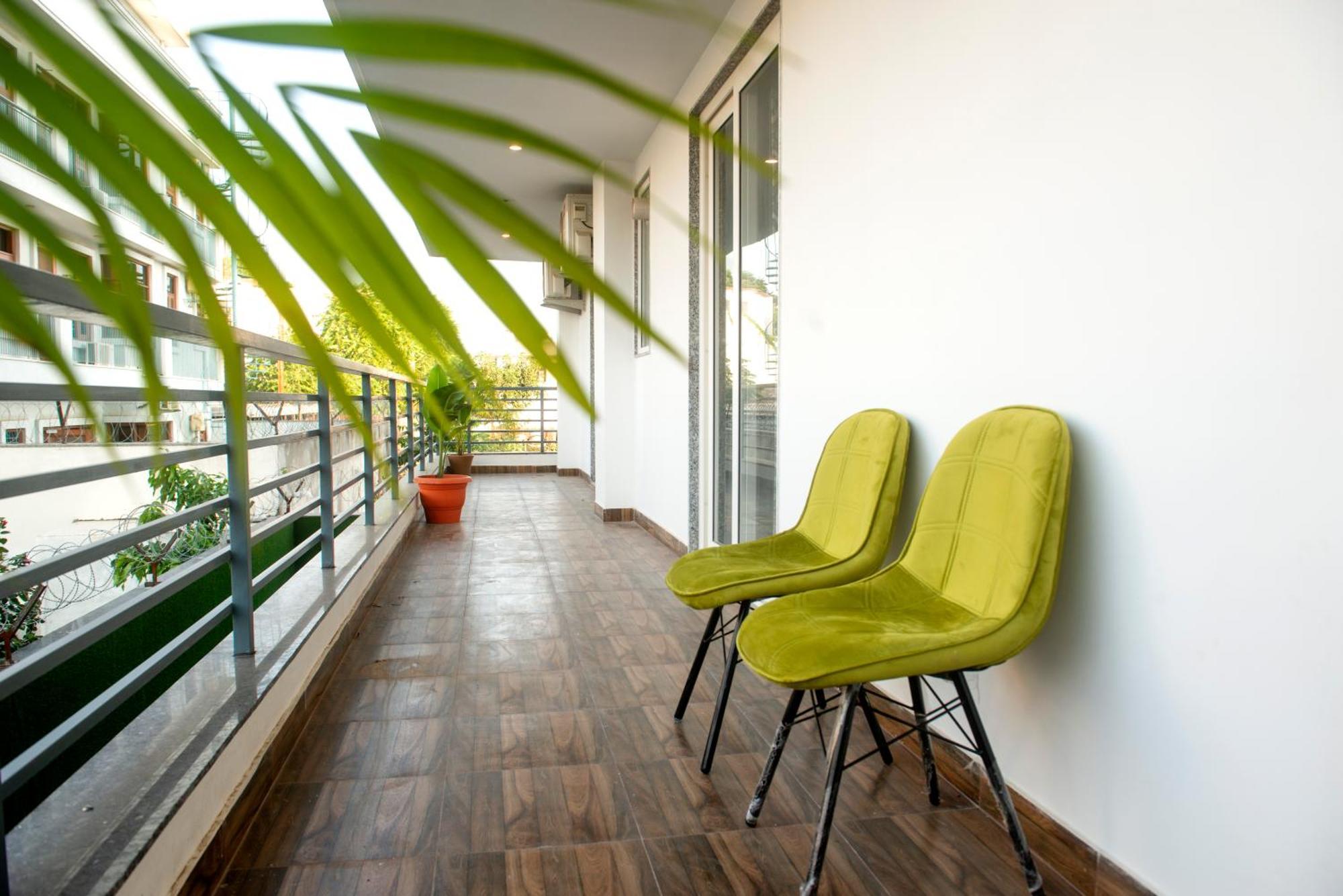 Posh Garden Inn Artemis Hospital Road Gurgaon Exterior photo