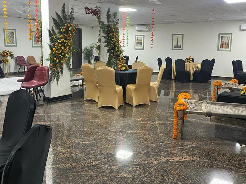 Posh Garden Inn Artemis Hospital Road Gurgaon Exterior photo